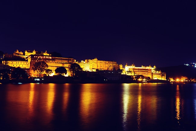 lakeview restaurant in udaipur